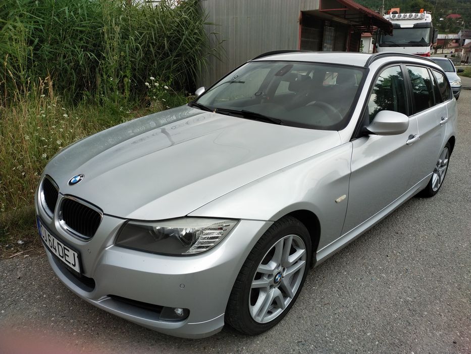 BMW 3 Series 2011 — imagine 10