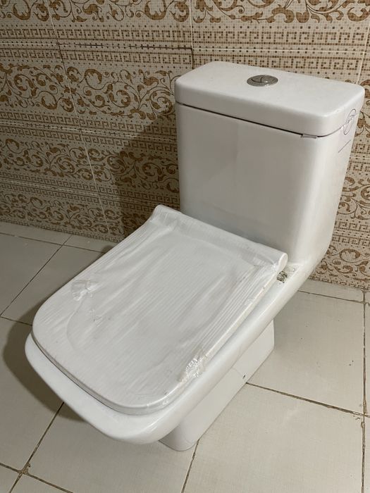 Продаю унитаз новый