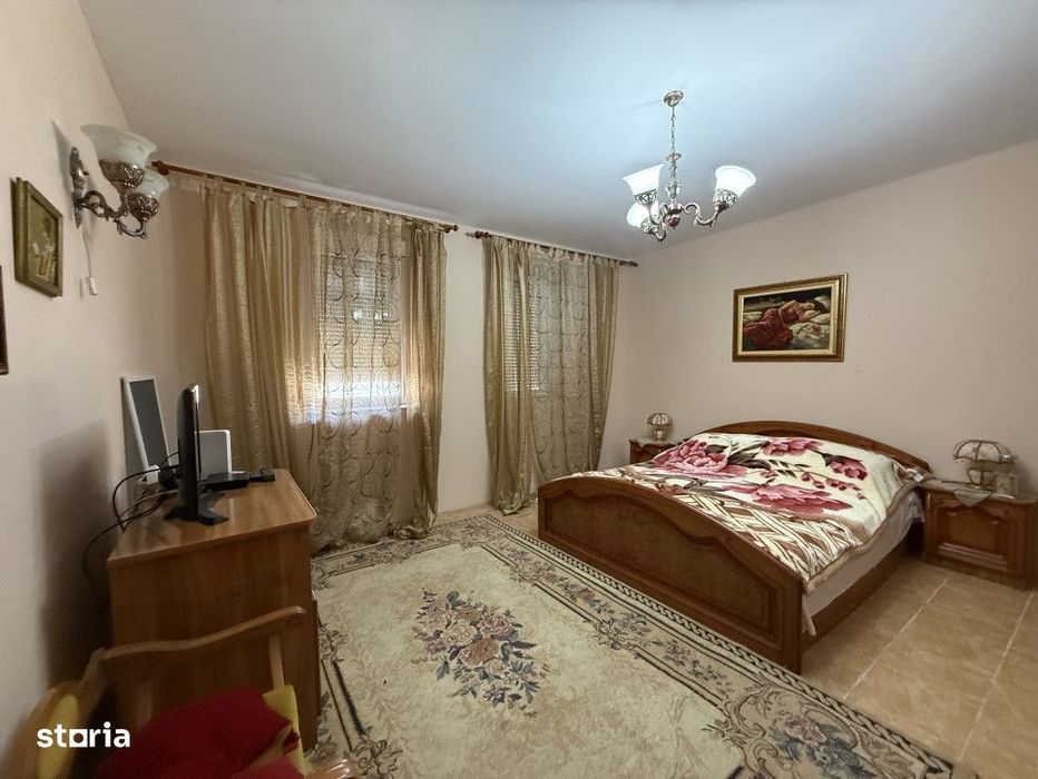 Casa individuala 2 camere, 80mp utili, 997 teren in Utvin