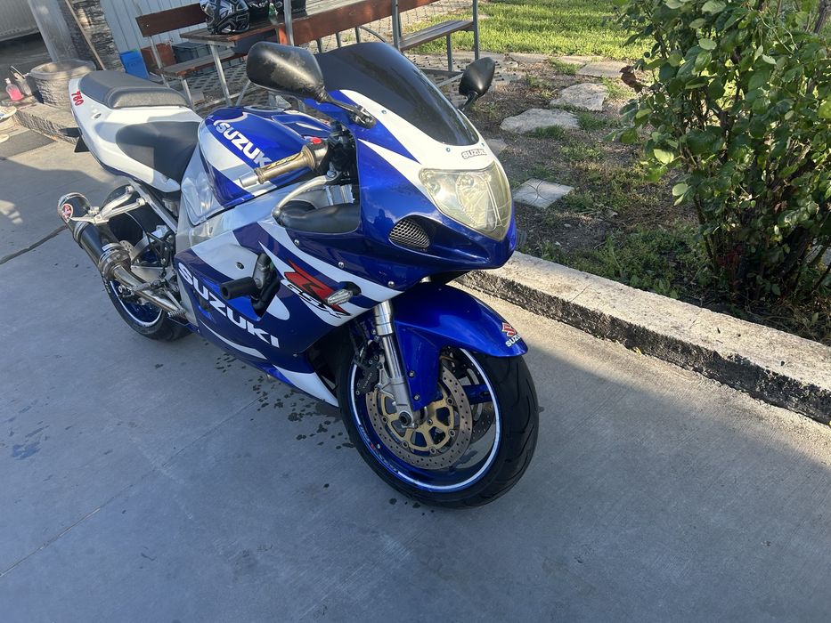 Suzuki GSX - R 750
