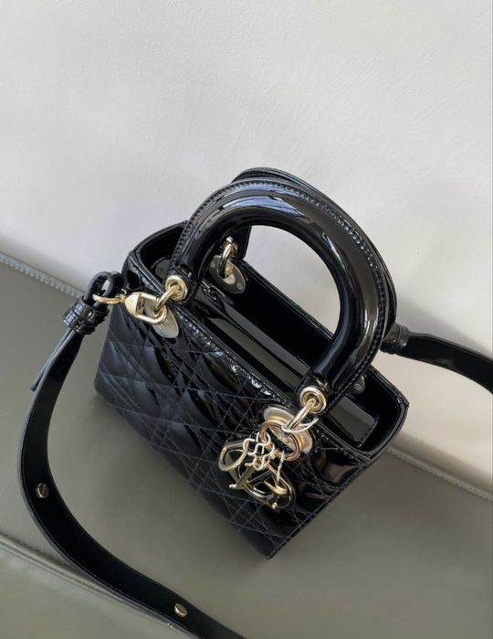 Dior lady mini patent leather чанта