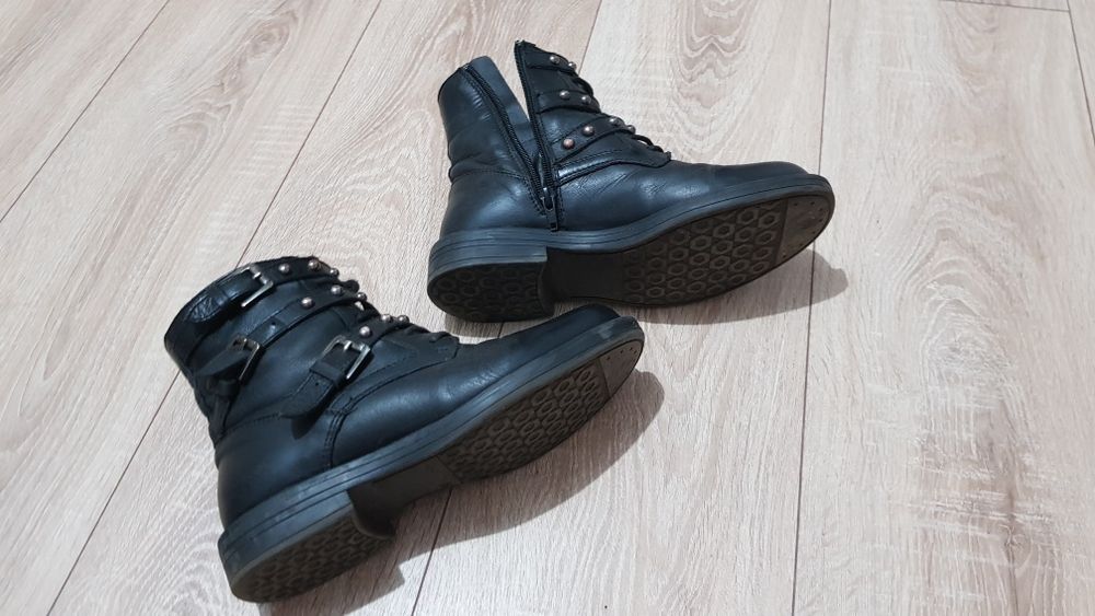 Ghete din piele dama