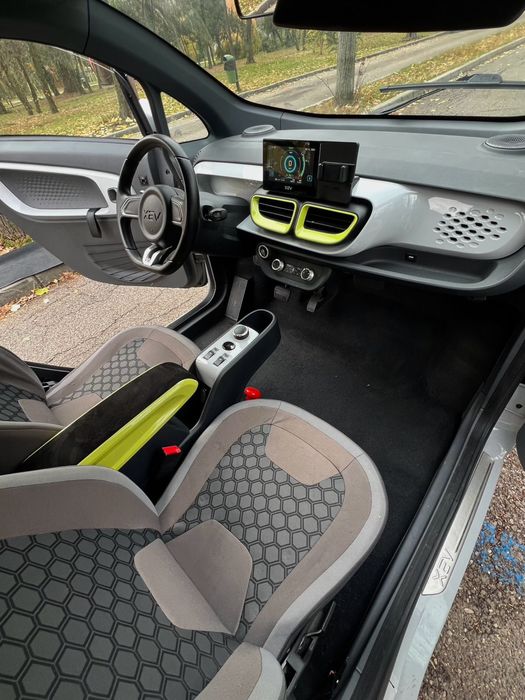 XOV YOYO  permis de 16 ani 100%Electric 21cp Autonomie 150 km (spring)