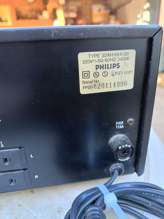 PHILIPS - ресийвър 684