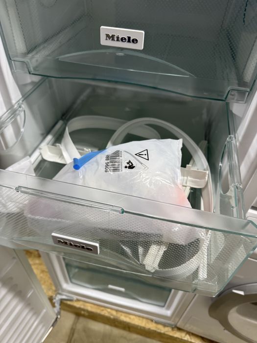 Фризер Miele за вграждане Нов A+++ Модел 2024 мостра GERMANY Гаранция