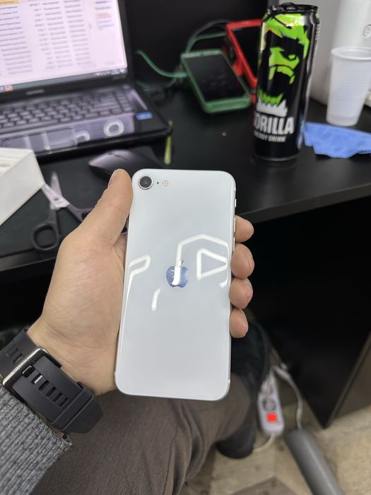 Iphone se продам 64 гб