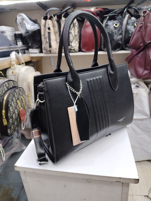 Sumkalar_ayollar_qizlar