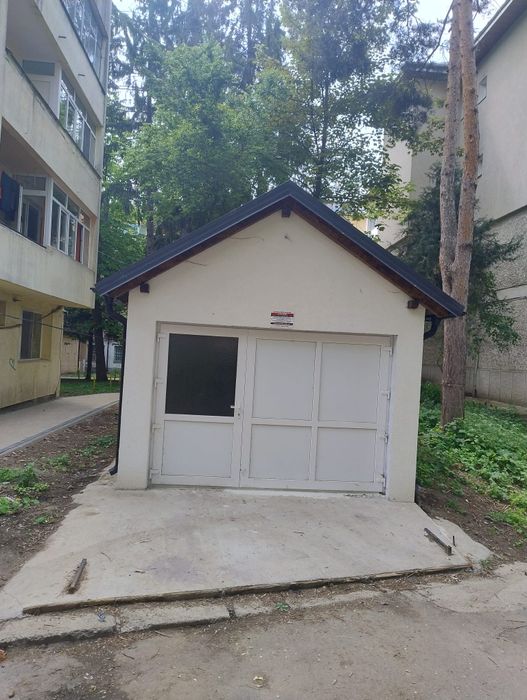 Vând  în zona centrală