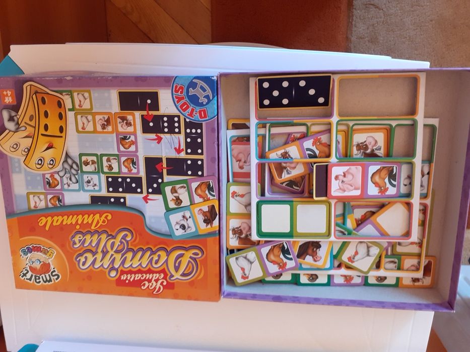 Domino, pista, masina si minge