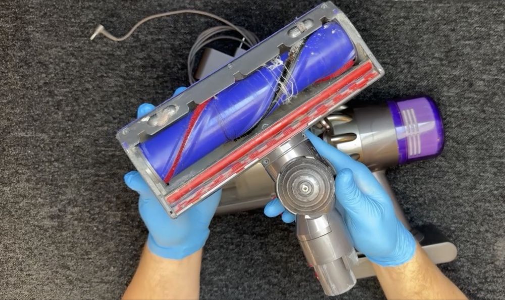 Reparatii aspiratoare DYSON | Baterie, motor, perie | Bucuresti