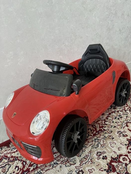 Машина с пульт управлением