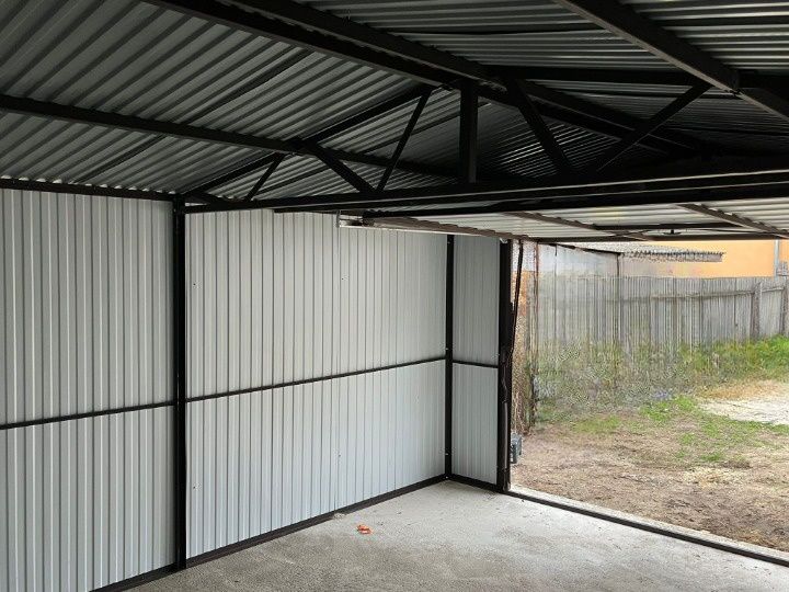 Garaj modular din panouri sandwich 3.4 x 6.4m