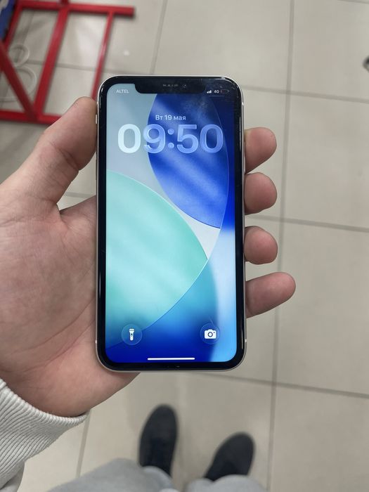 Iphone 11 64 gb  срочно