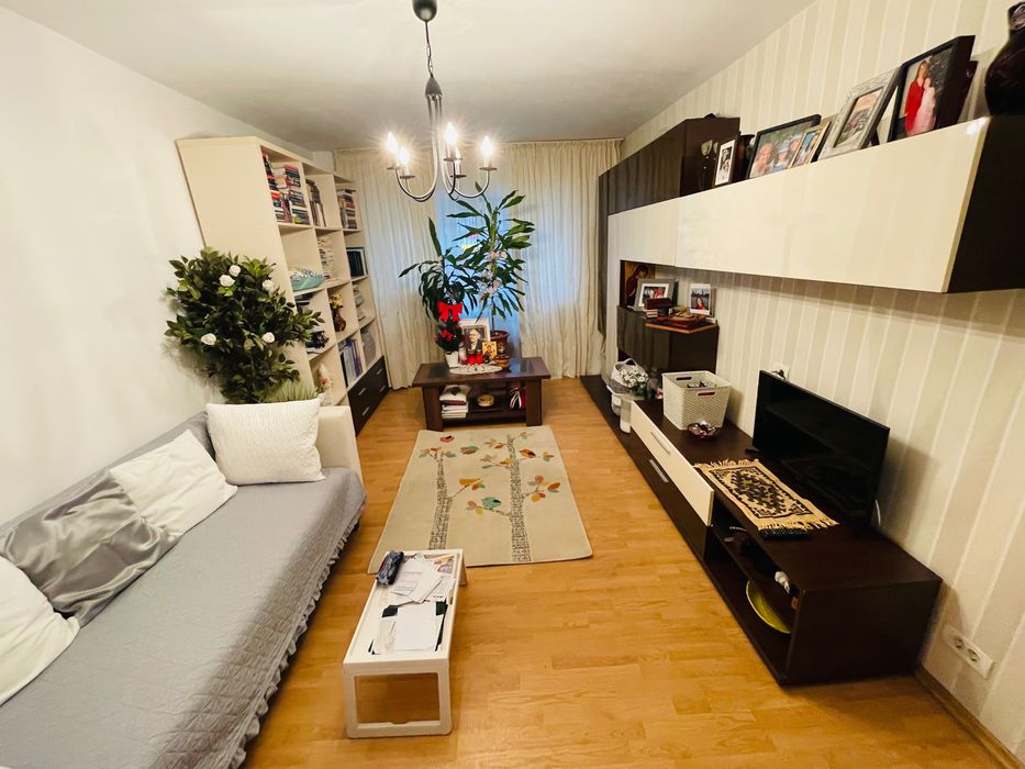 Apartament 3 camere parter pretabil și firma Năvodari