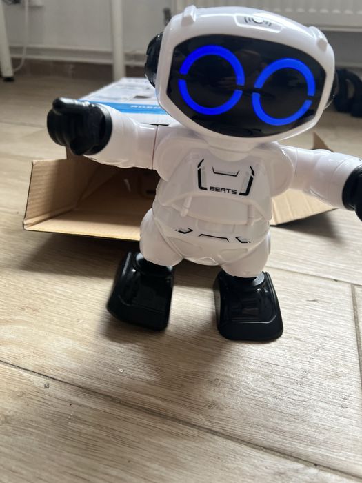 Robot electronic, Robo Beats de jucarie