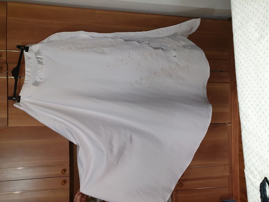 Fusta eleganta de gală