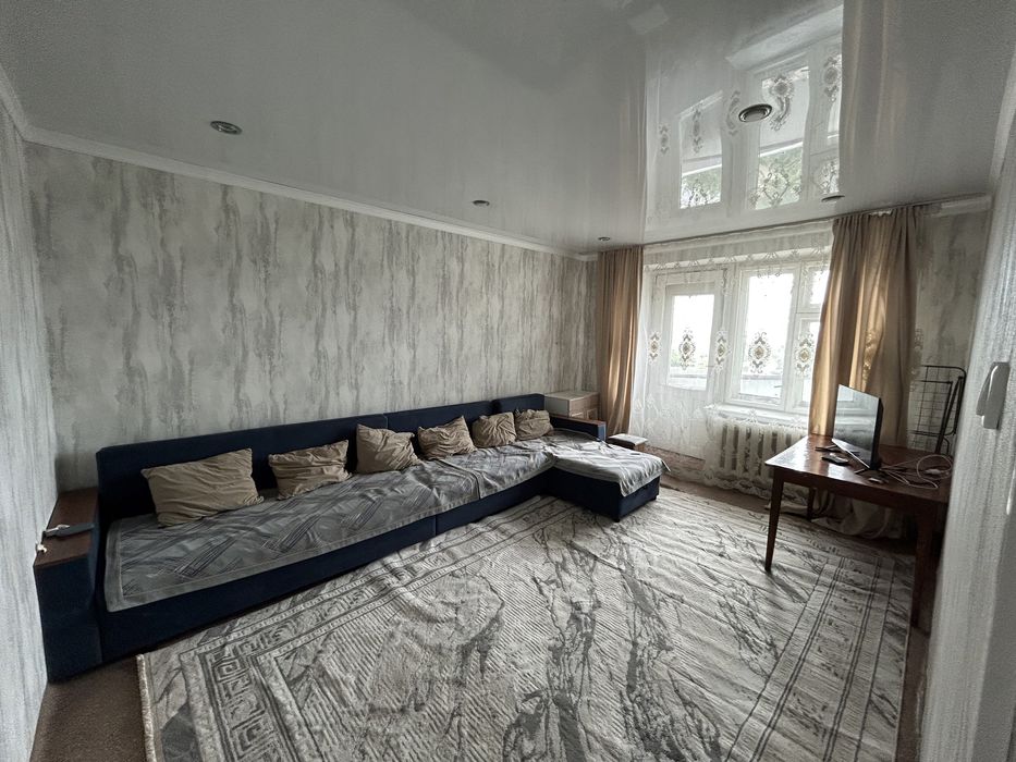 Долгосрочно двухкомнатная квартира