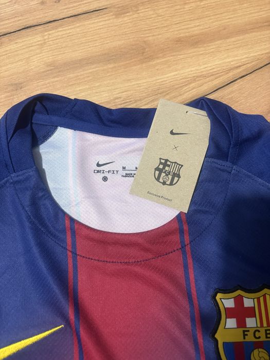 Barcelona 25/26 сезон - купувана от Барселона