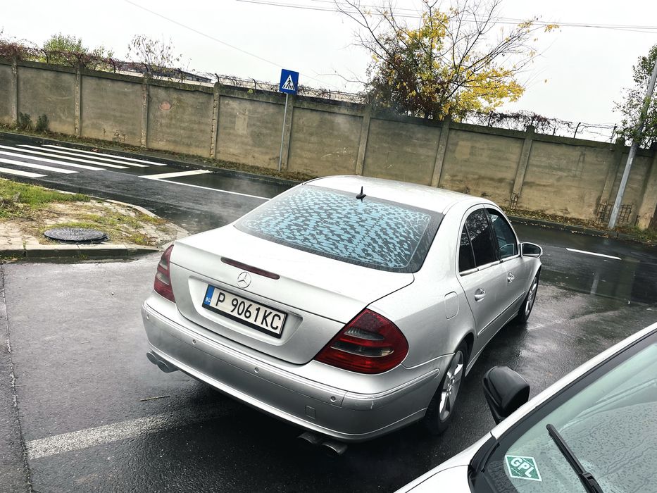 MERCEDES-BENZ E-Class 2005 — imagine 5