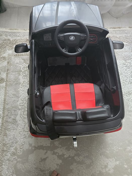 Продам автомобиль игрушку