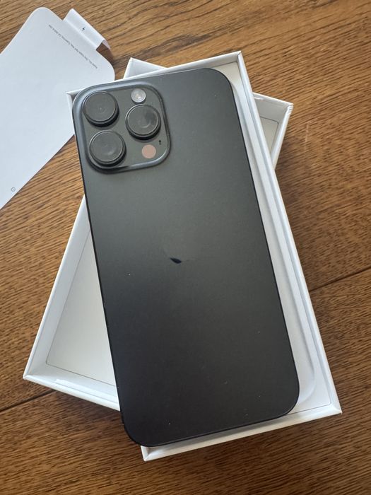 Iphone 16 pro max 256gb baterie 100%