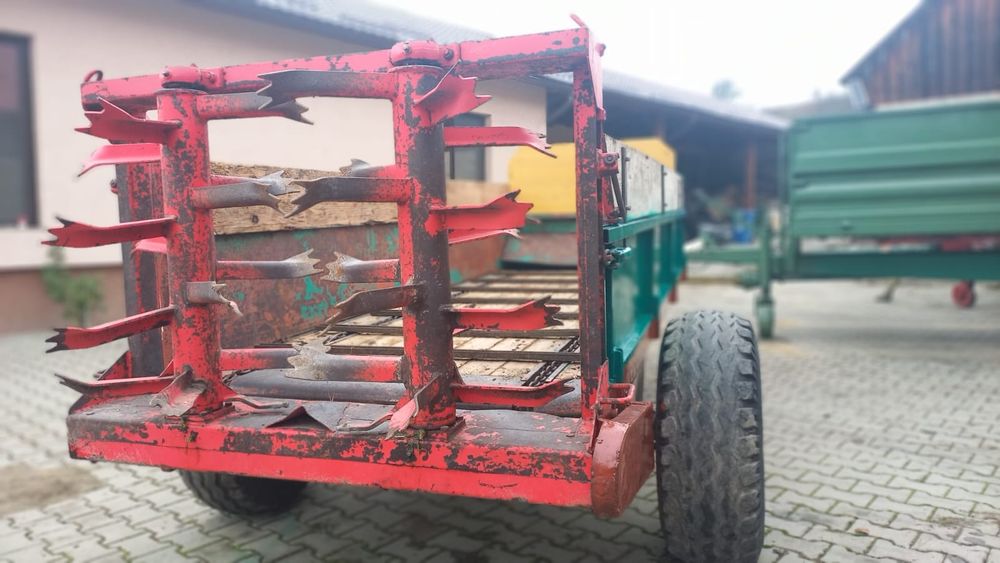 Mig gunoi de pante 3,7t / Remorca pentru fertilizat balegar