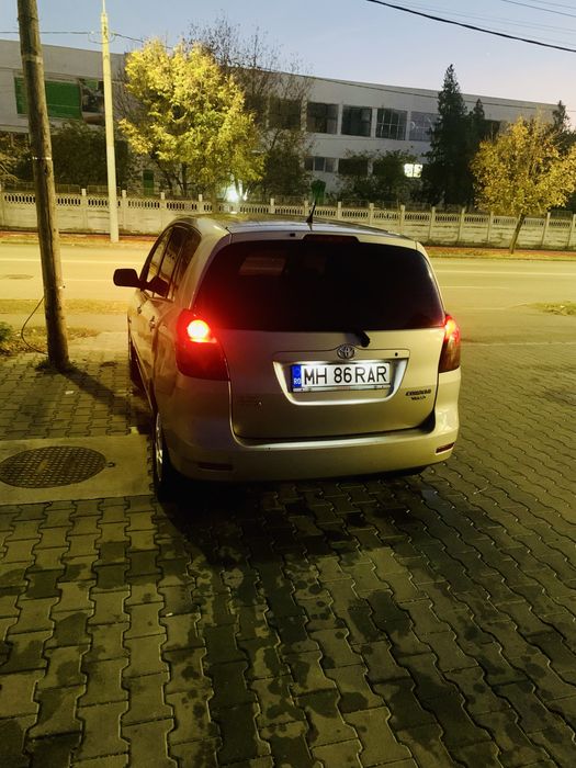 TOYOTA Avensis 2004 — imagine 3