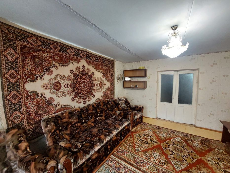 Продам квартиру 4 комнатную