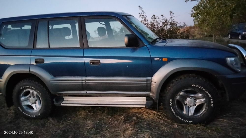 Toyota Land Cruiser J9