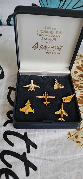 Cutie cu 6 ace Dassault Aviation, aurite cu aur fin