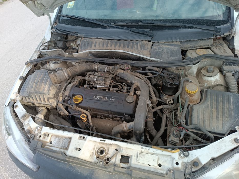 Opel Corsa C 1.7 дизел Исус на Части