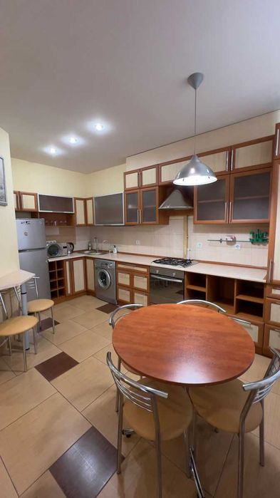 Дава се под наем Тристаен апартамент в София, Красно село - 81 кв.м за 450 € - Снимка #4