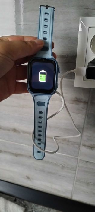 Ceas copii și adulți SIM gps