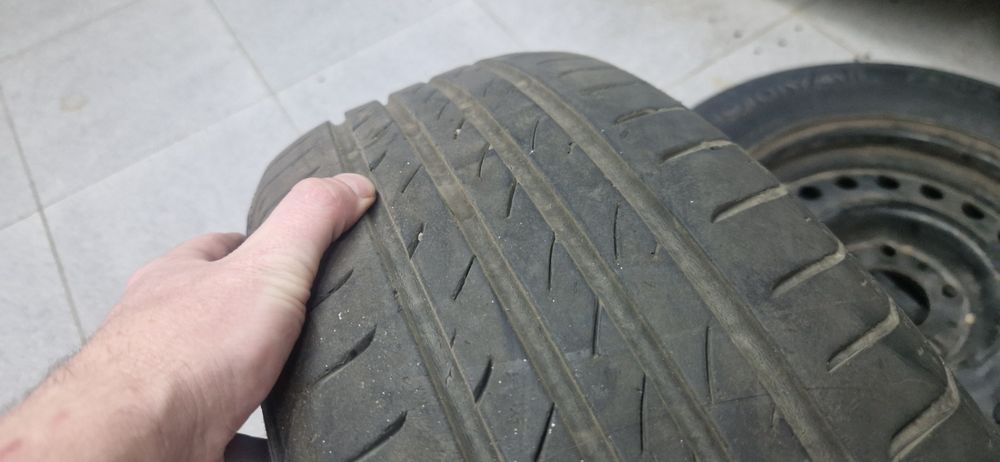 Продам комплект летней резины BMW