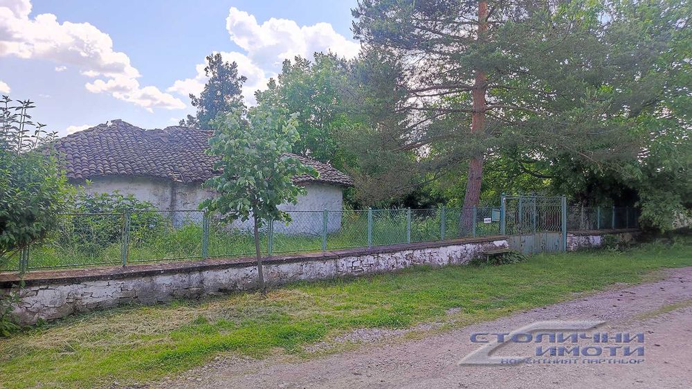 Продава се Парцел в с. Бобораци, Област Перник - 1180 кв.м за 23 €/кв.м - Снимка #1