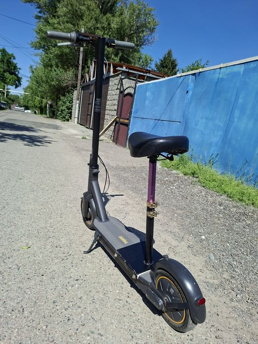 самокат Ninebot KickScooter Max G30