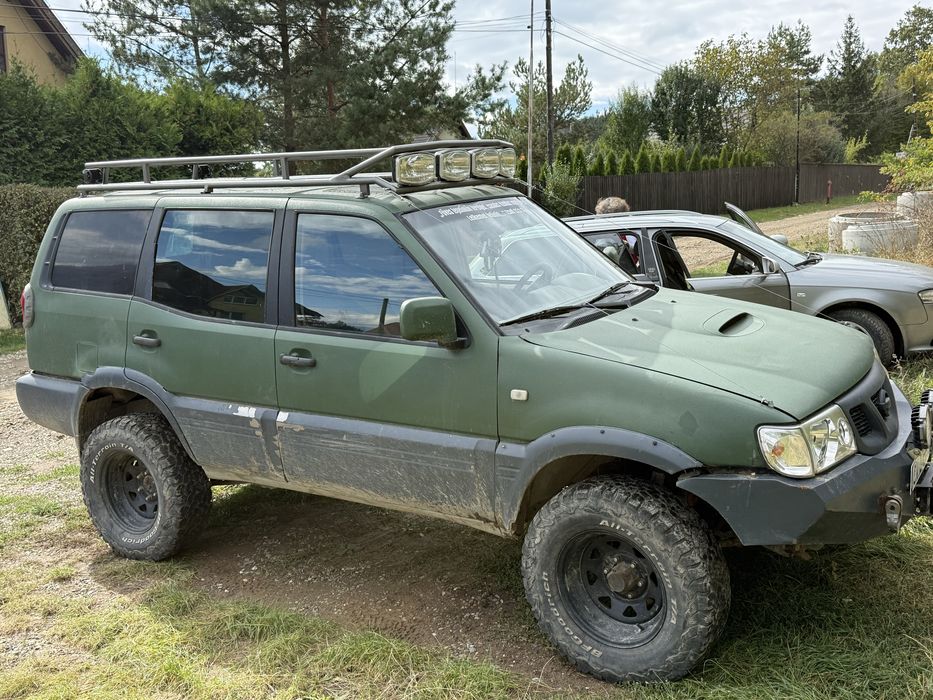 Nissan Terrano II