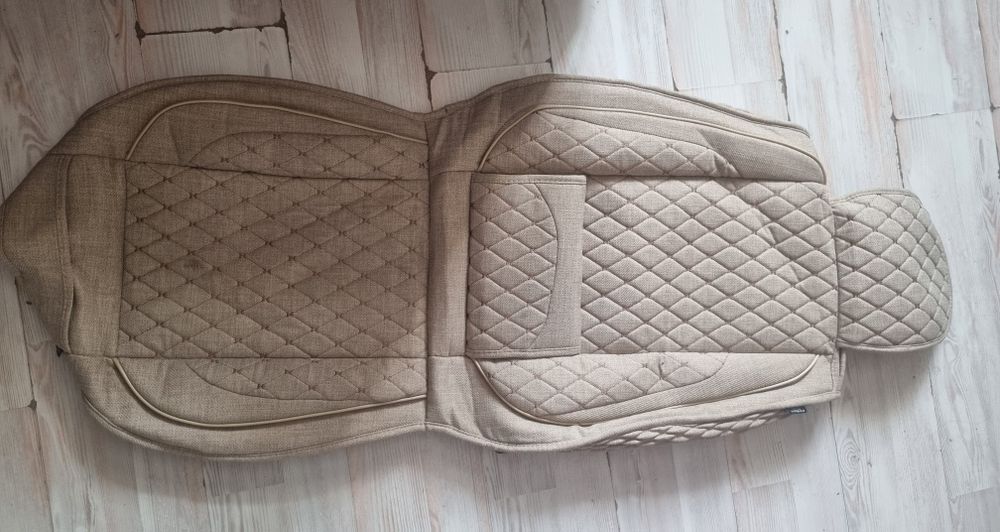 Продам чехлы на Дастер