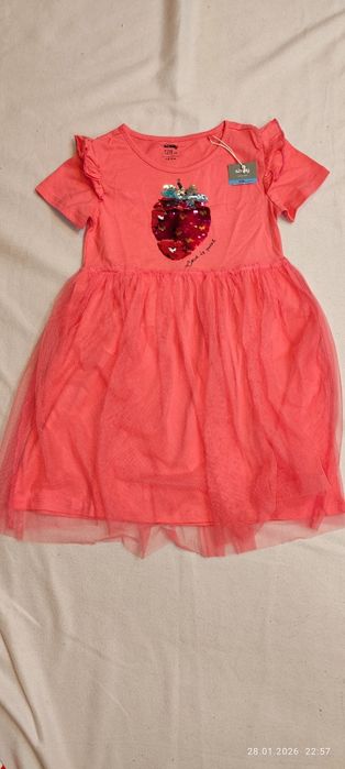 Rochie noua cu eticheta fetite 128