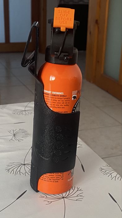 Spray autoaparare UDAP împotriva urșilor, import SUA, Bear detterent