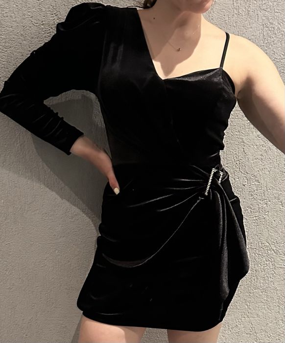 Черна рокля LBD.