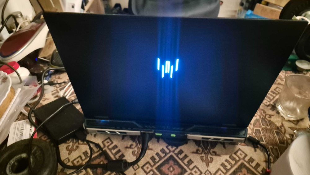 Продовам лаптоп Predator