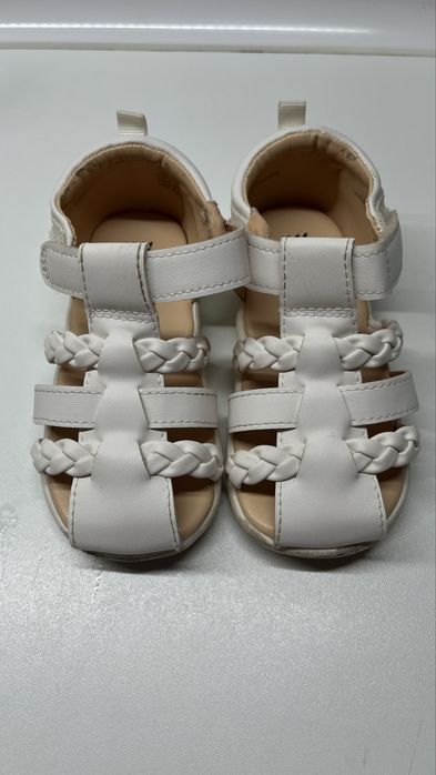 Детски санадали H&M