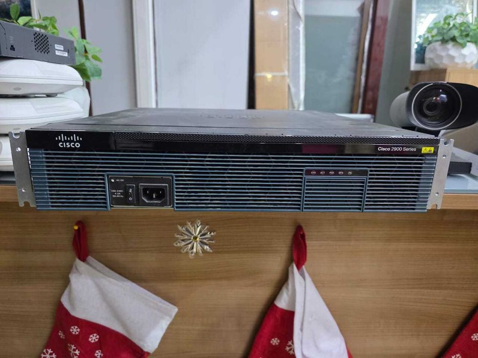 Маршрутизатор Cisco 2921-V/K9