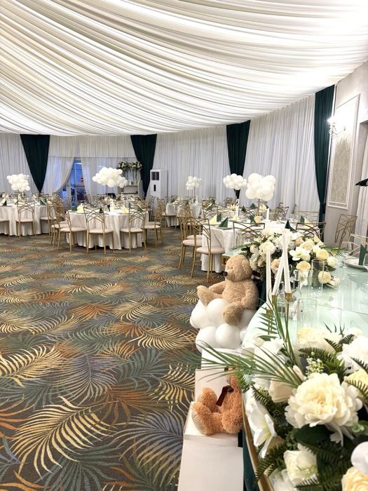 Aranjamente și Decoratiuni Florale/Baloane Botez&Majorat de Închiriat