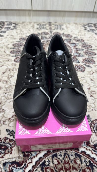 Женская обувь, кеды