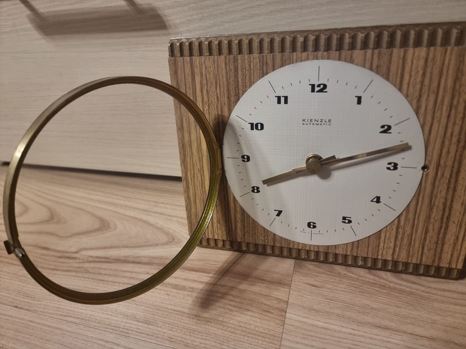 Ceas de perete Kienzle automatic