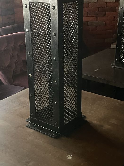 Маси масив дъб с метален крак