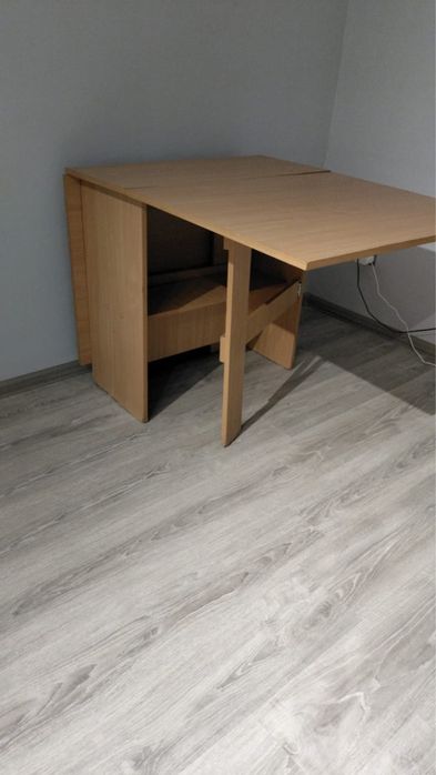 Стол раскладной.