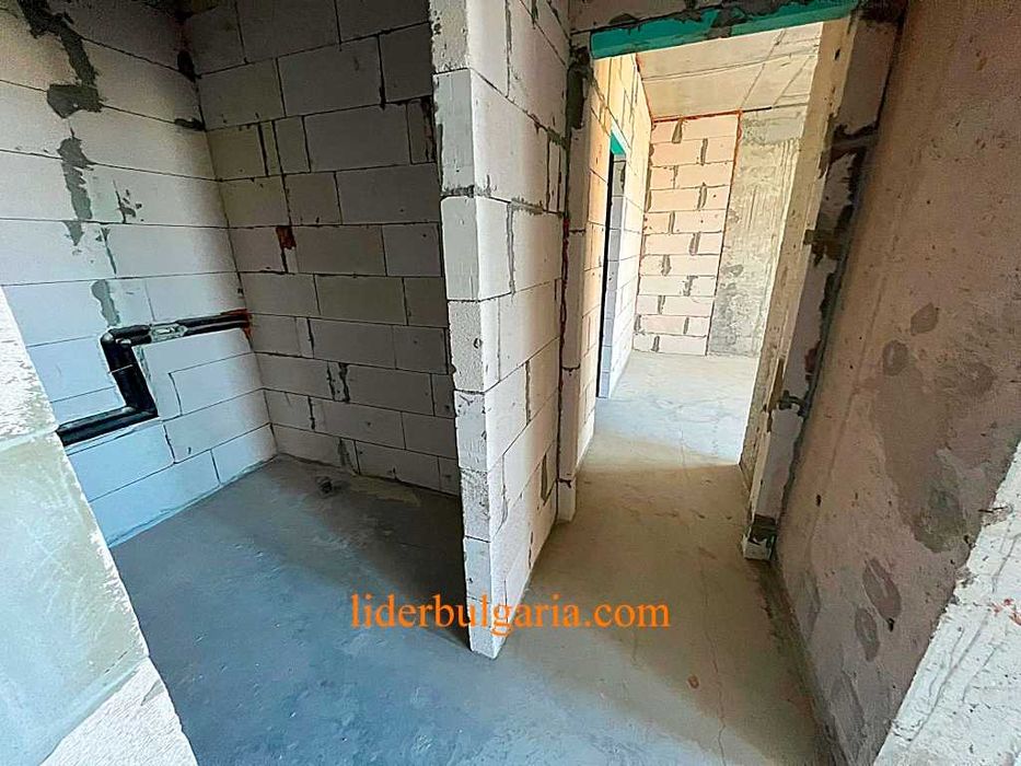 Продава се Тристаен апартамент в к.к. Слънчев бряг - 162 кв.м за 741 €/кв.м - Снимка #6